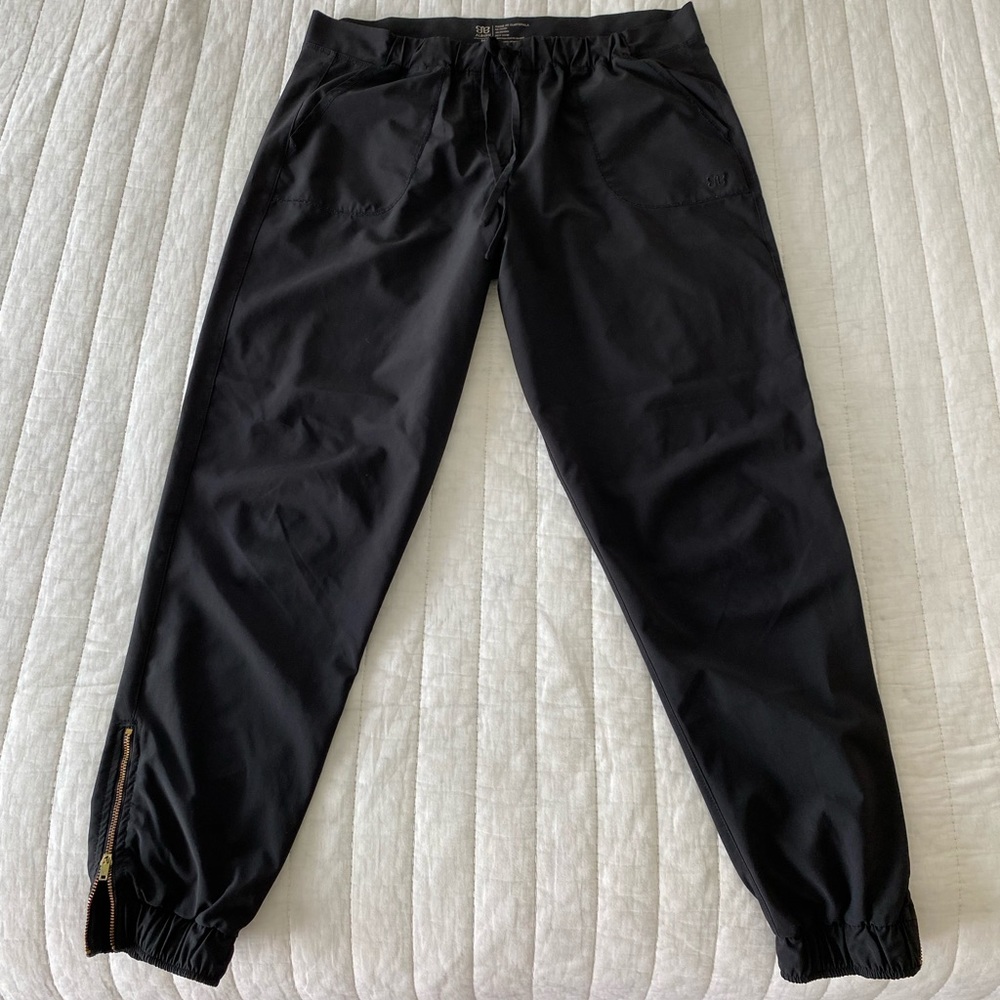 Albion Fit Black Jetsetter Jogger Pants